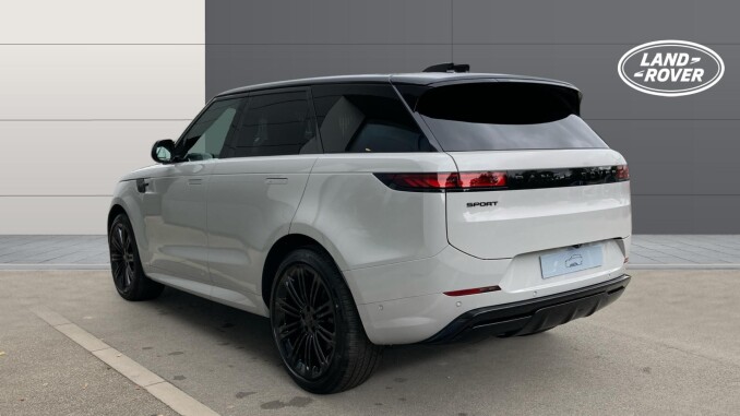 Land Rover Range Rover Sport 3.0 D300 Dynamic SE 5dr Auto Diesel Estate - Image 2